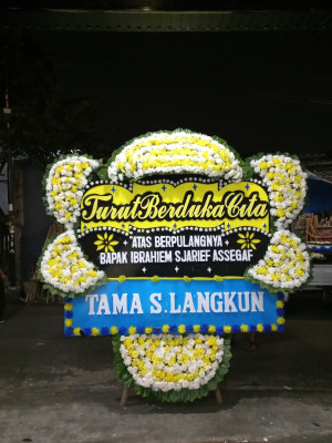 Papan Bunga Duka di Pulosari